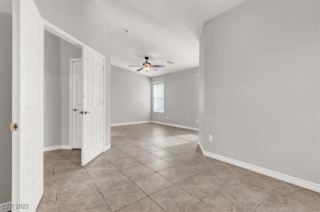 Henderson, Nevada 89052, United States, 2 Bedrooms Bedrooms, ,2 BathroomsBathrooms,Residential,Pending,3810