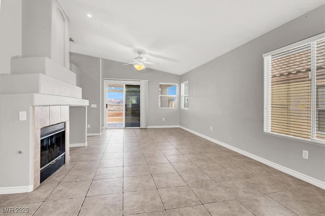 Henderson, Nevada 89052, United States, 2 Bedrooms Bedrooms, ,2 BathroomsBathrooms,Residential,Pending,3810