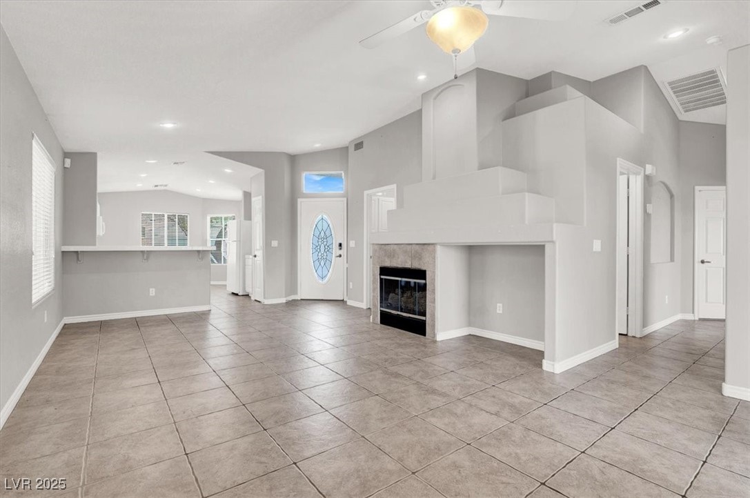 Henderson, Nevada 89052, United States, 2 Bedrooms Bedrooms, ,2 BathroomsBathrooms,Residential,Pending,3810