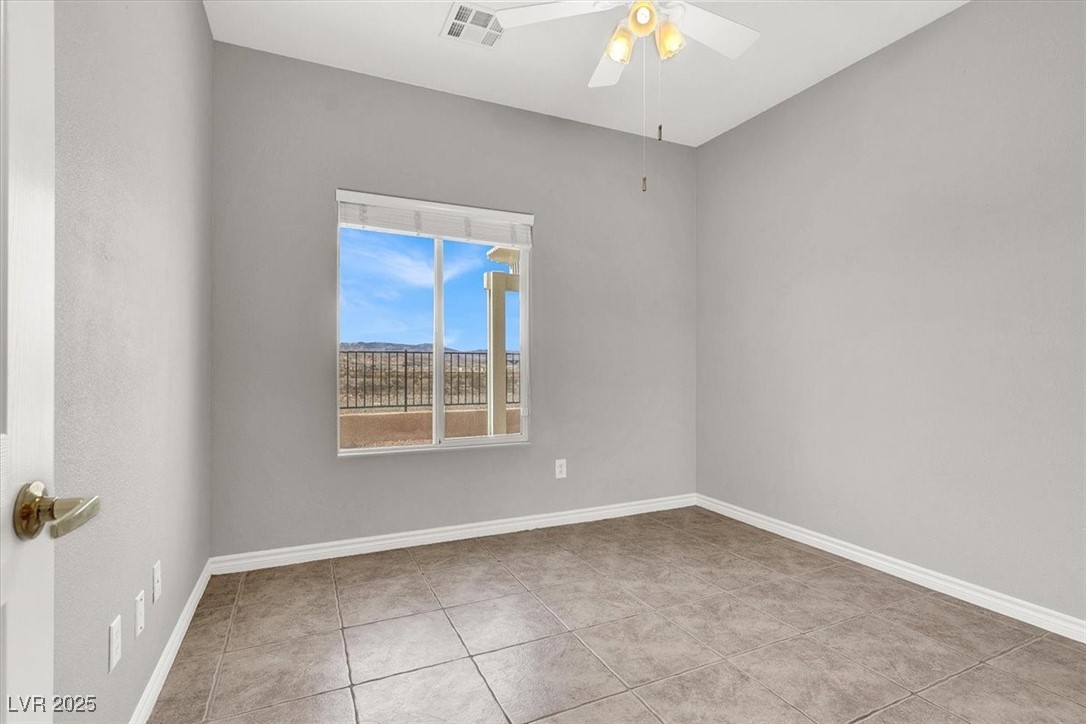 Henderson, Nevada 89052, United States, 2 Bedrooms Bedrooms, ,2 BathroomsBathrooms,Residential,Pending,3810