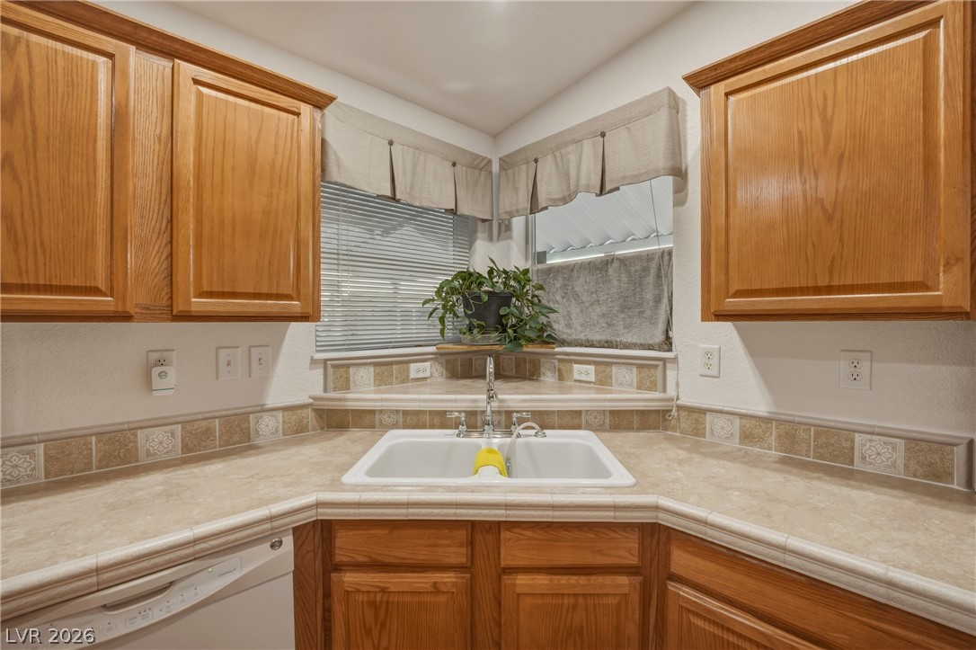 881 Montecito Drive