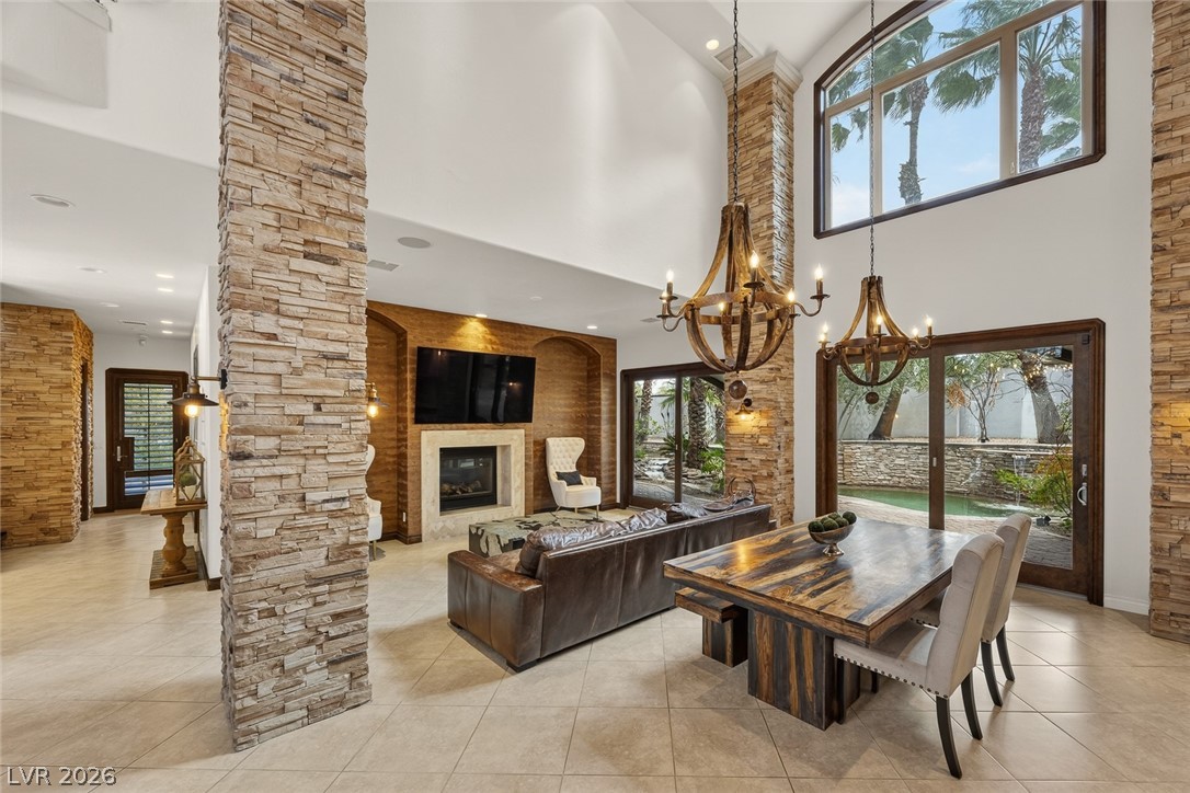 9325 Canyon Classic Drive