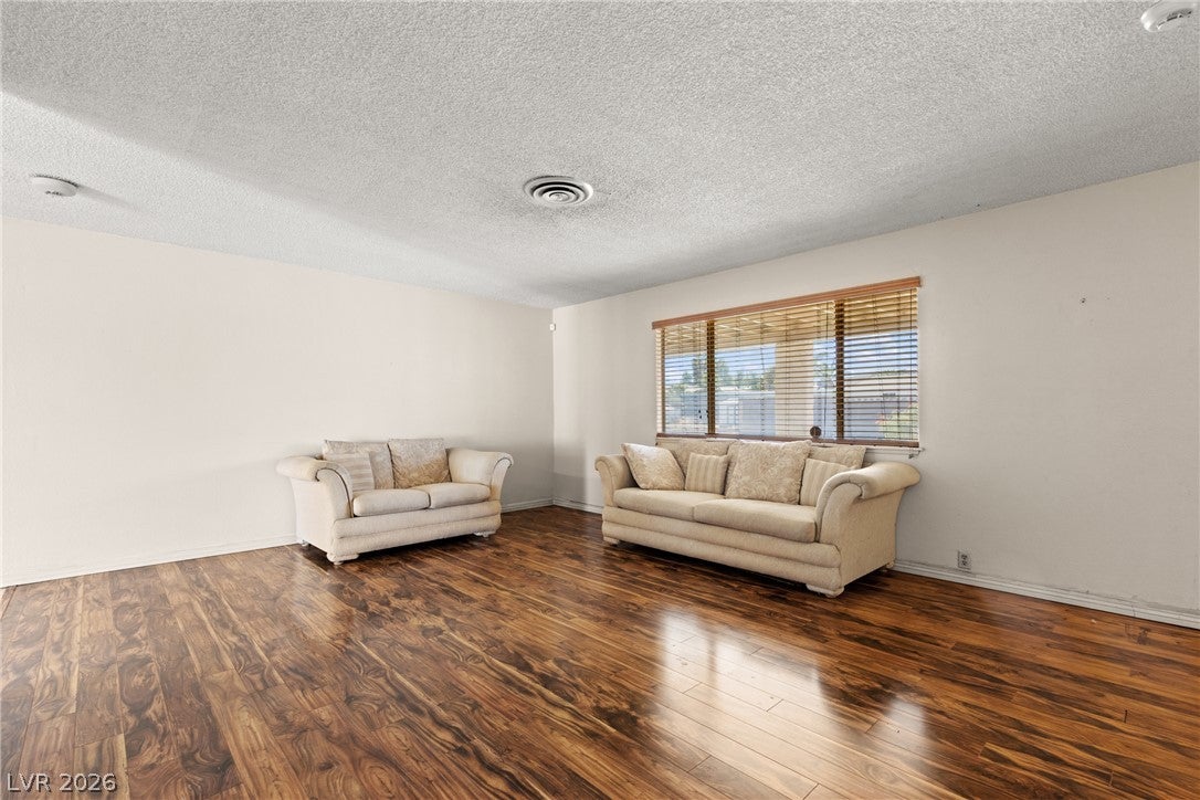7786 Branding Iron Lane
