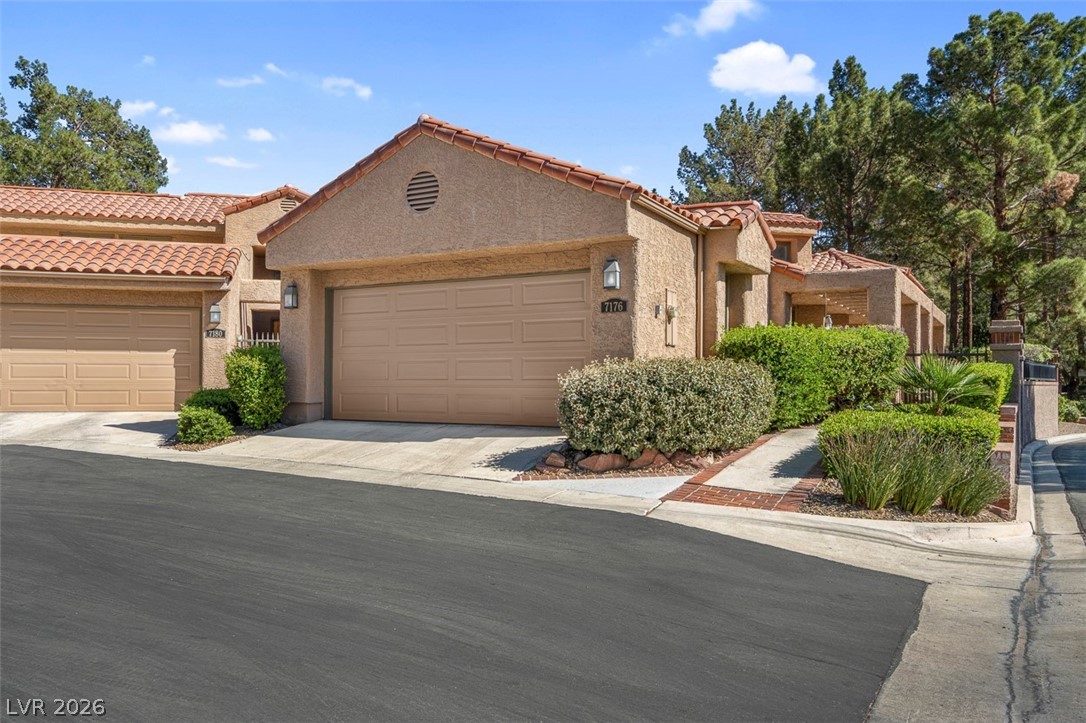 7176 Mission Hills Drive