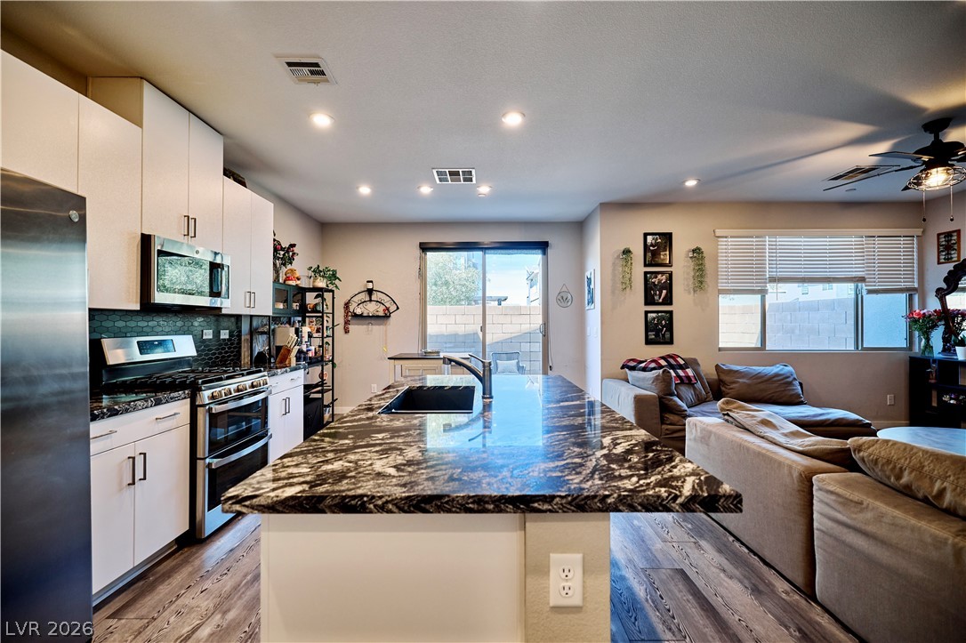 6138 May River Street