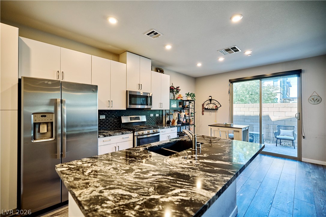 6138 May River Street