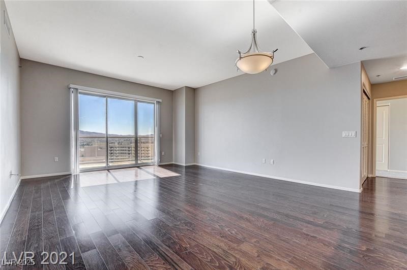 8255 Las Vegas Boulevard 1315
