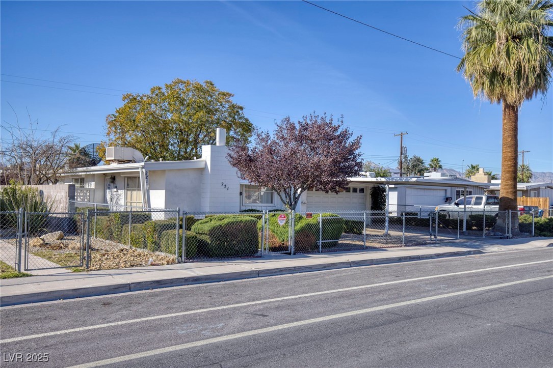 221 UPLAND Boulevard