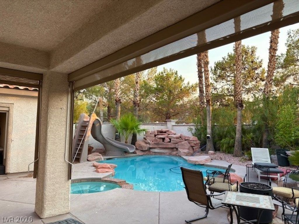 Photo of 302 Doe Run Cir, Henderson, NV 89012 (MLS # 2759529)