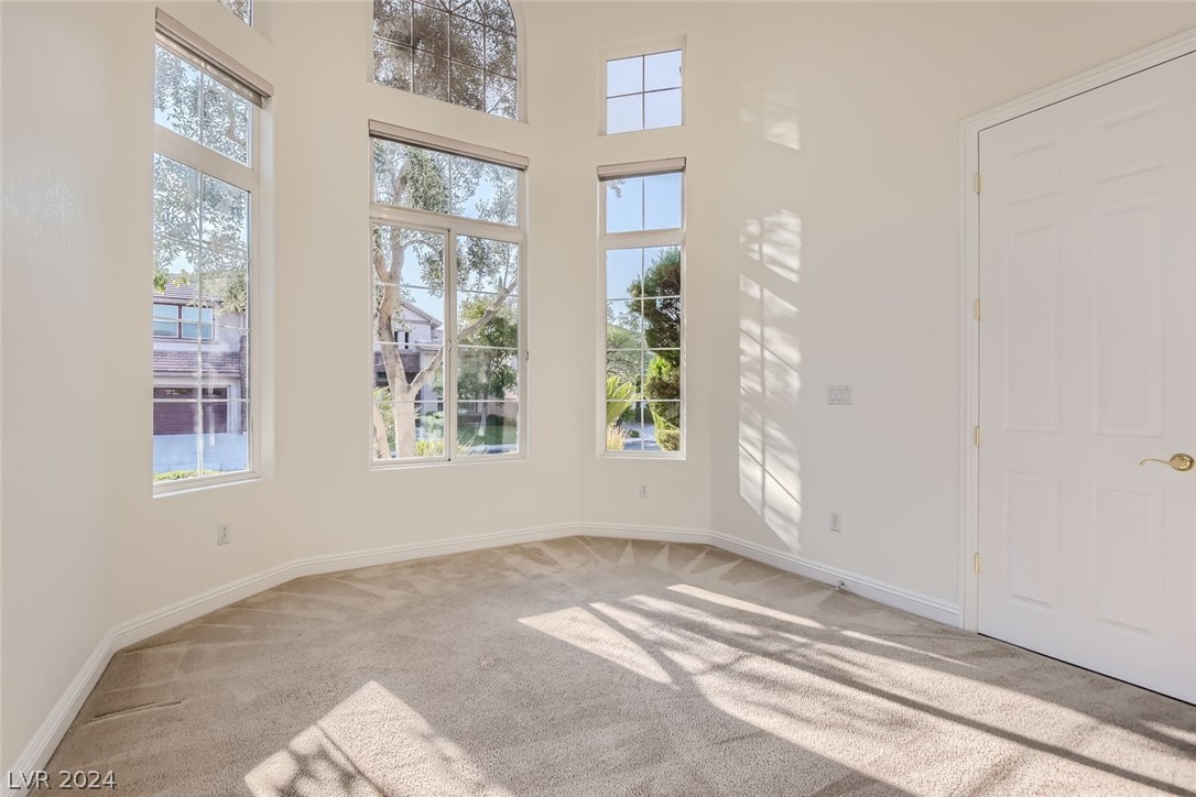 Las Vegas, Nevada 89135, United States, 5 Bedrooms Bedrooms, ,5 BathroomsBathrooms,Residential,Pending,50960