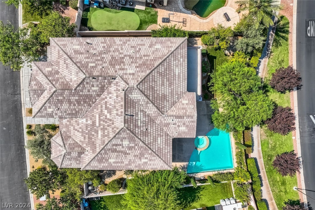 Las Vegas, Nevada 89135, United States, 5 Bedrooms Bedrooms, ,5 BathroomsBathrooms,Residential,Pending,50960