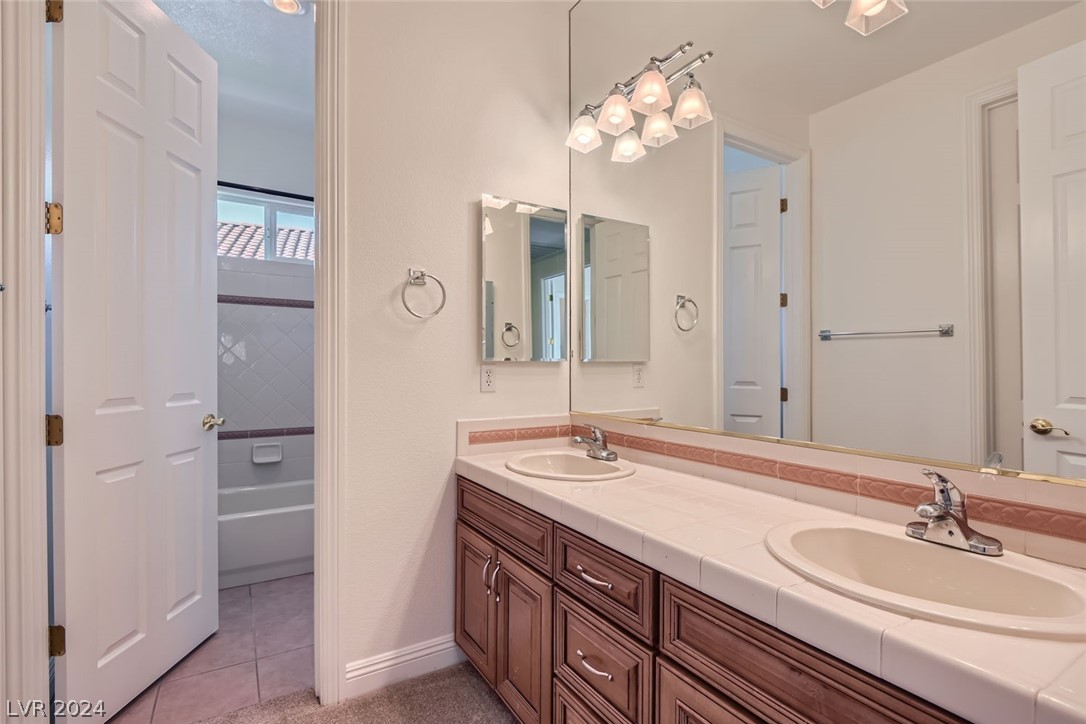 Las Vegas, Nevada 89135, United States, 5 Bedrooms Bedrooms, ,5 BathroomsBathrooms,Residential,Pending,50960