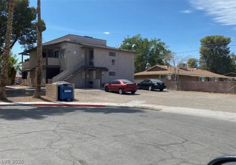 Multifamily For Rent - 3708 Scuba Circle #A<br/> Clark County, Las Vegas, NV 89108