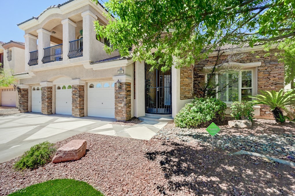 305 Prince Charming Court