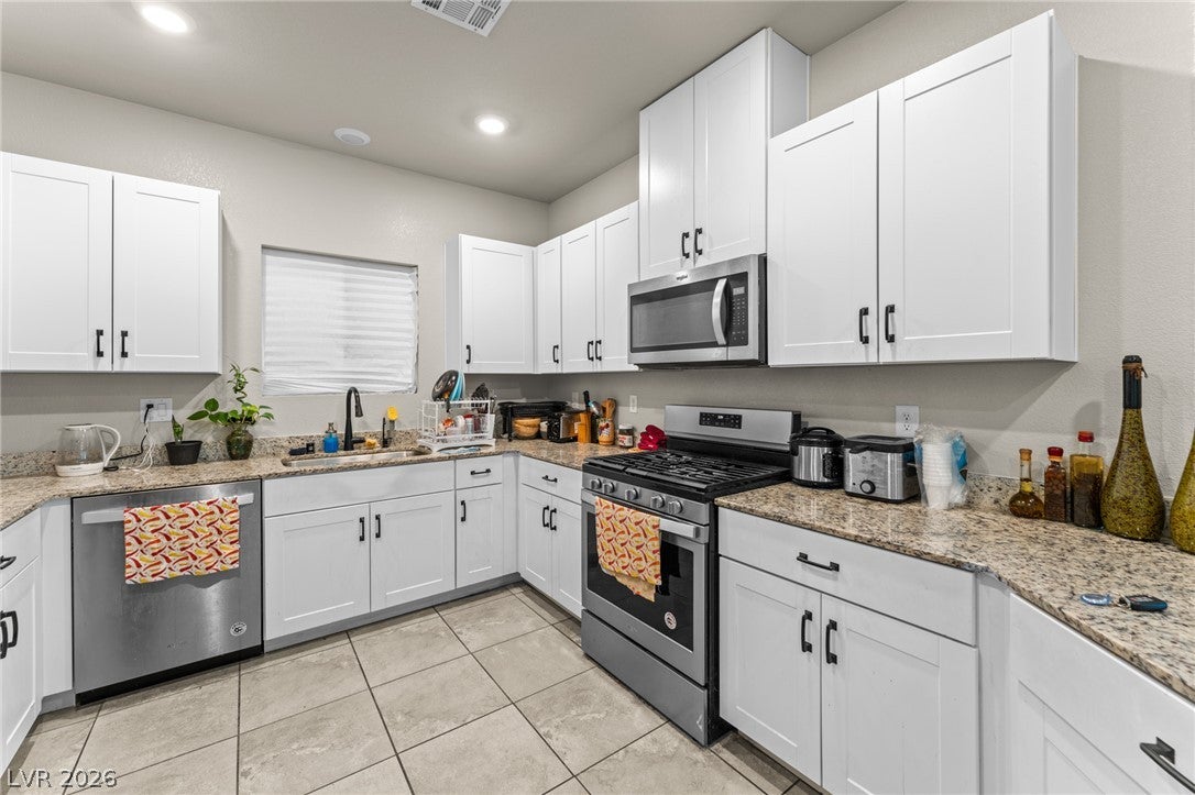 7433 Onyx Star Street