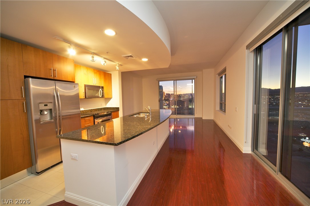 200 W SAHARA Avenue 3201