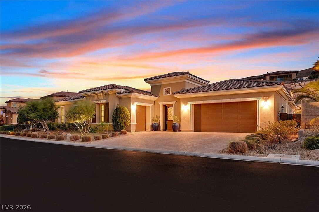 21 GRAND MASTERS Drive