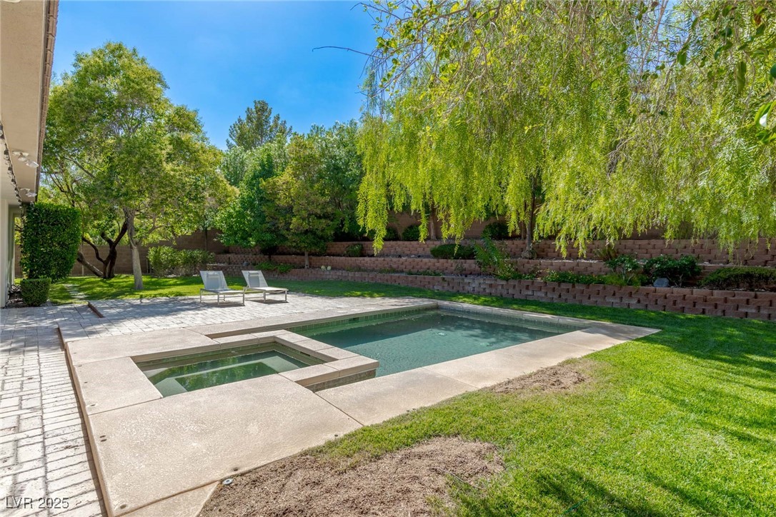 10968 Tranquil Waters Court