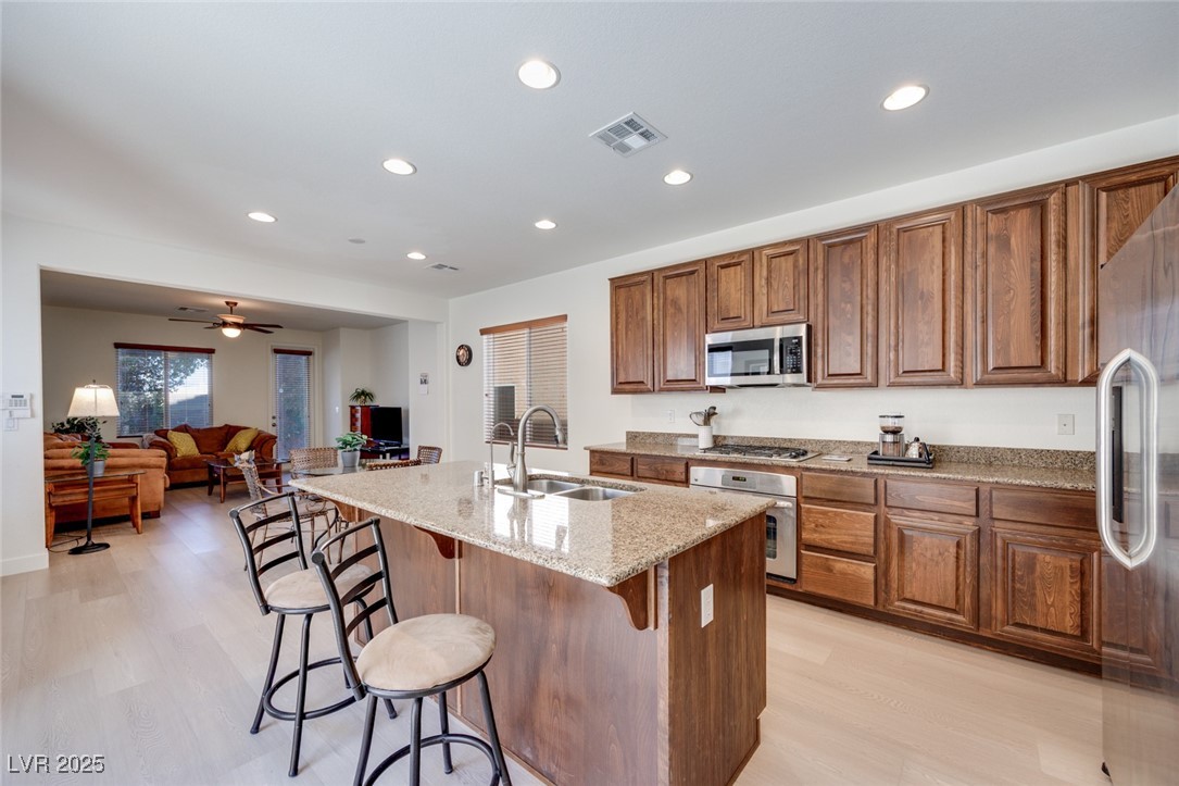 953 Wagner Valley Street, Henderson, Nevada image 8