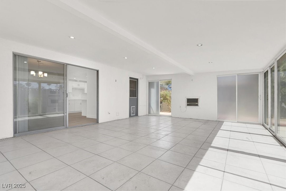 Las Vegas, Nevada 89169, United States, 3 Bedrooms Bedrooms, ,2 BathroomsBathrooms,Residential,Active,216590