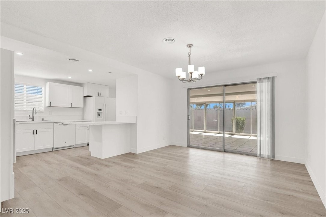 Las Vegas, Nevada 89169, United States, 3 Bedrooms Bedrooms, ,2 BathroomsBathrooms,Residential,Active,216590