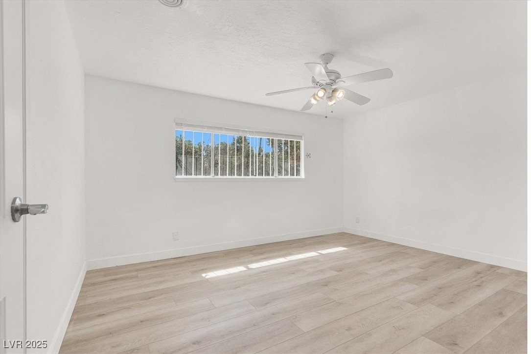Las Vegas, Nevada 89169, United States, 3 Bedrooms Bedrooms, ,2 BathroomsBathrooms,Residential,Active,216590