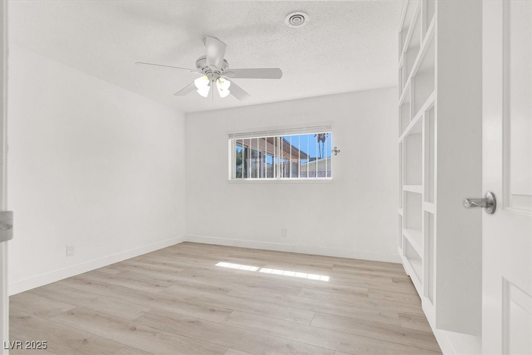 Las Vegas, Nevada 89169, United States, 3 Bedrooms Bedrooms, ,2 BathroomsBathrooms,Residential,Active,216590