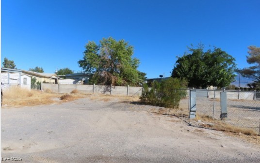 30 W Russell Road