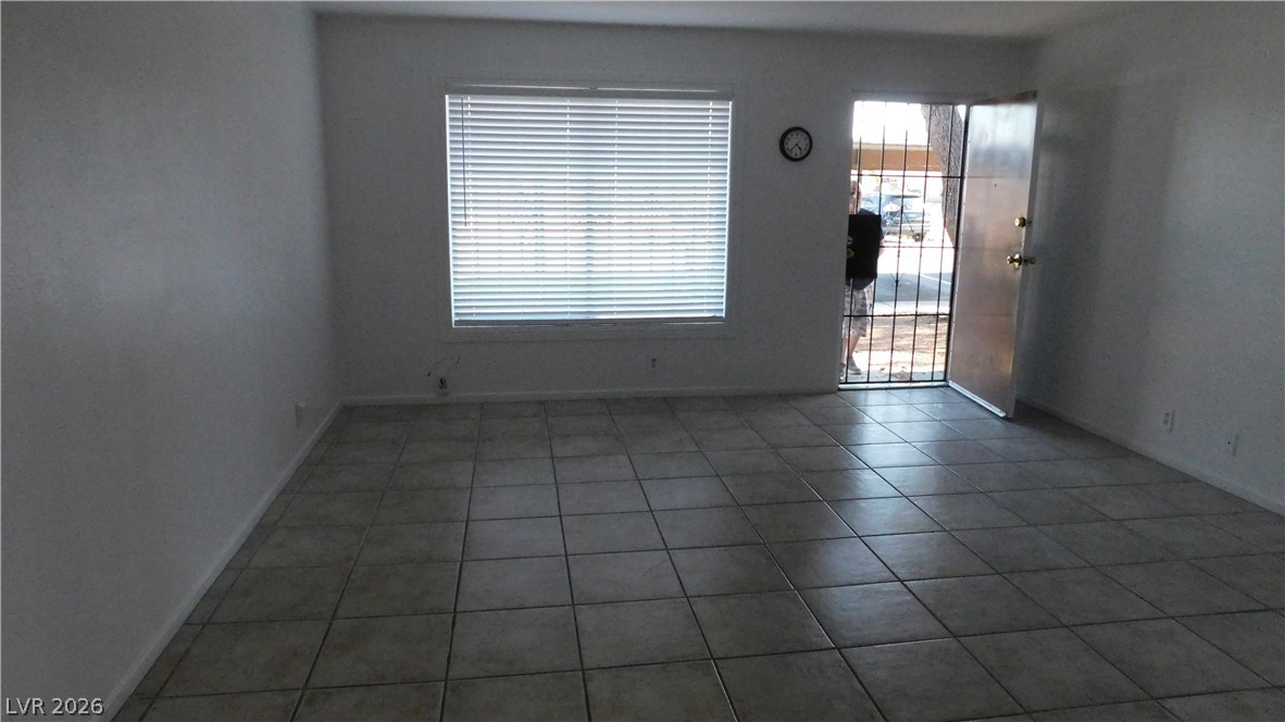 565 S Royal Crest Circle 13