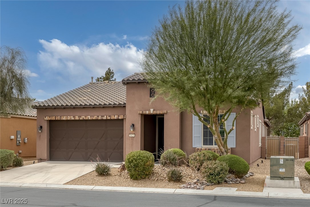 Properties 1 5625 Galivan Vista Street