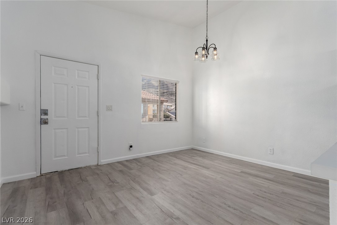 2110 Los Feliz Street 2015