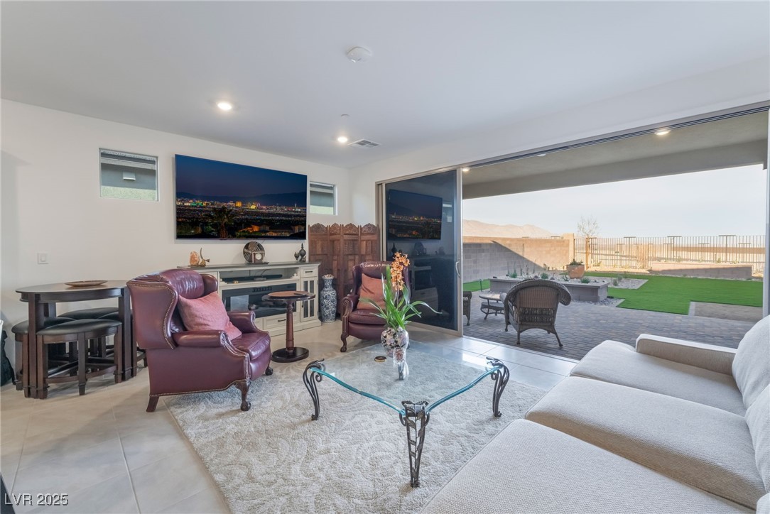 10216 Chrysolite Place