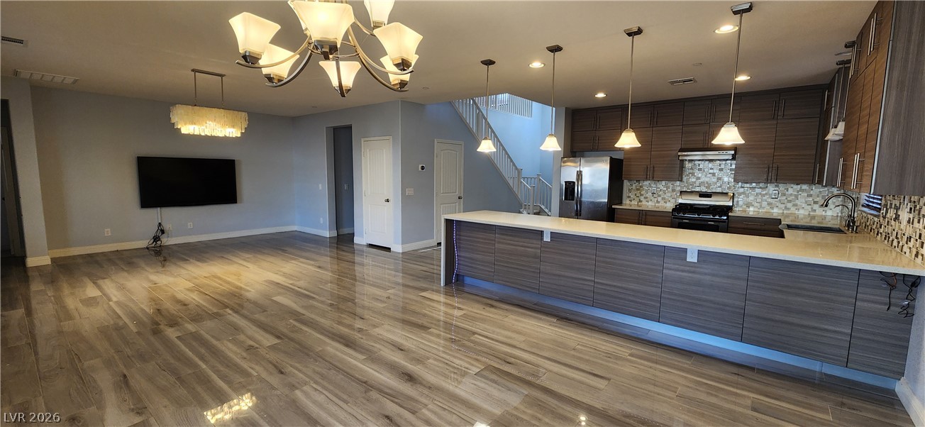 178 Coyote Hills Street