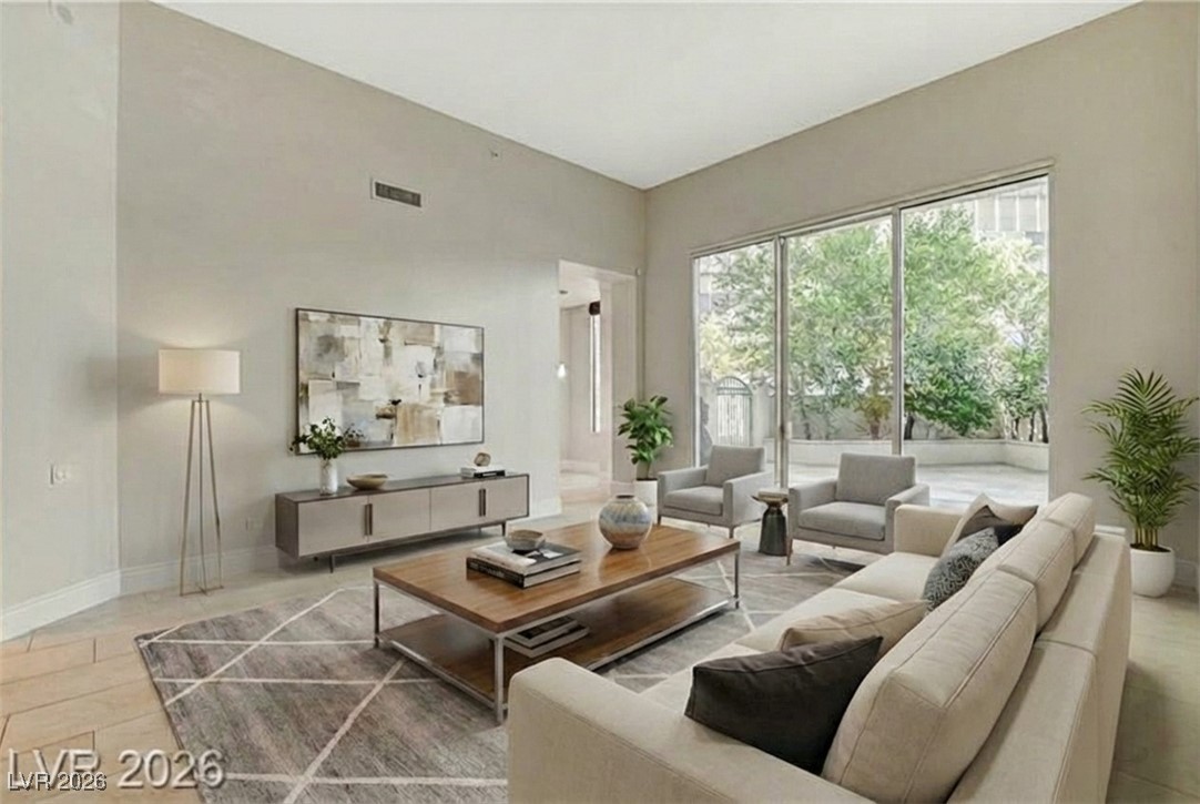 2877 Paradise Road 104