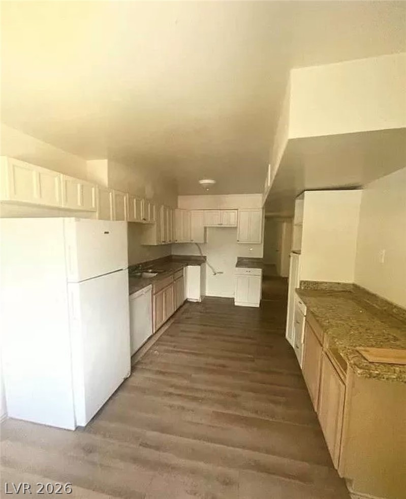 5128 FORREST HILLS Lane