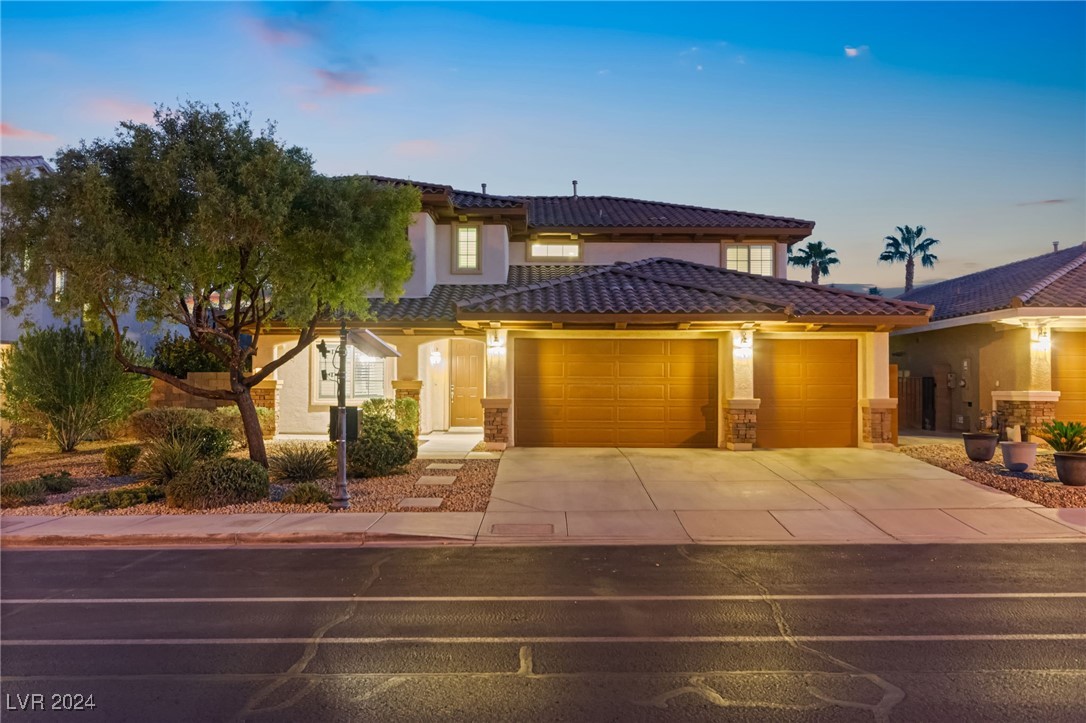 992 Olivia Parkway, Henderson, Nevada image 3