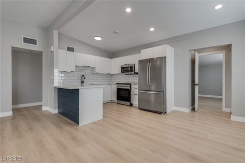 5039 Philmar Avenue Las Vegas NV 89120