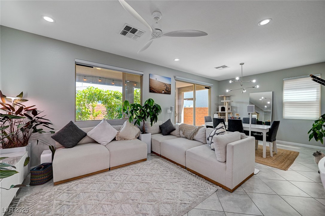 4160 Elegant Chateau Street