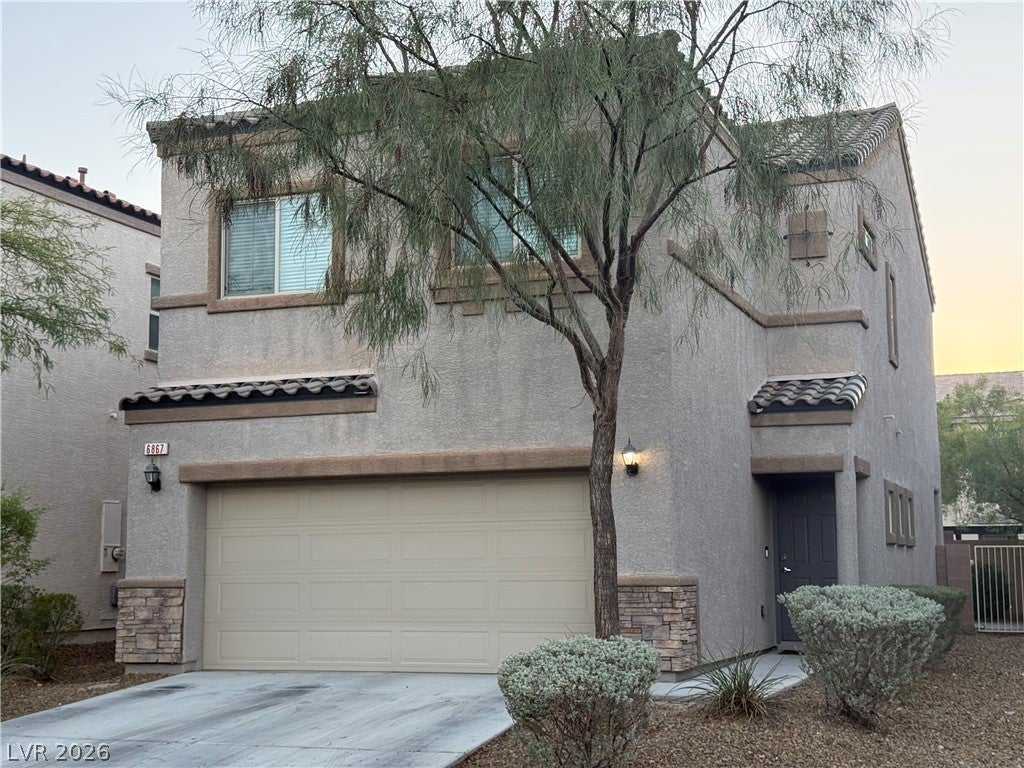 6867 Dragonfly Rock Street