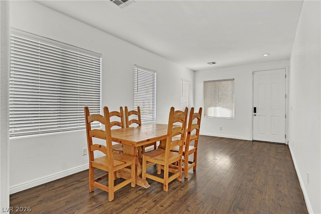 5844 Parrot Cove Court