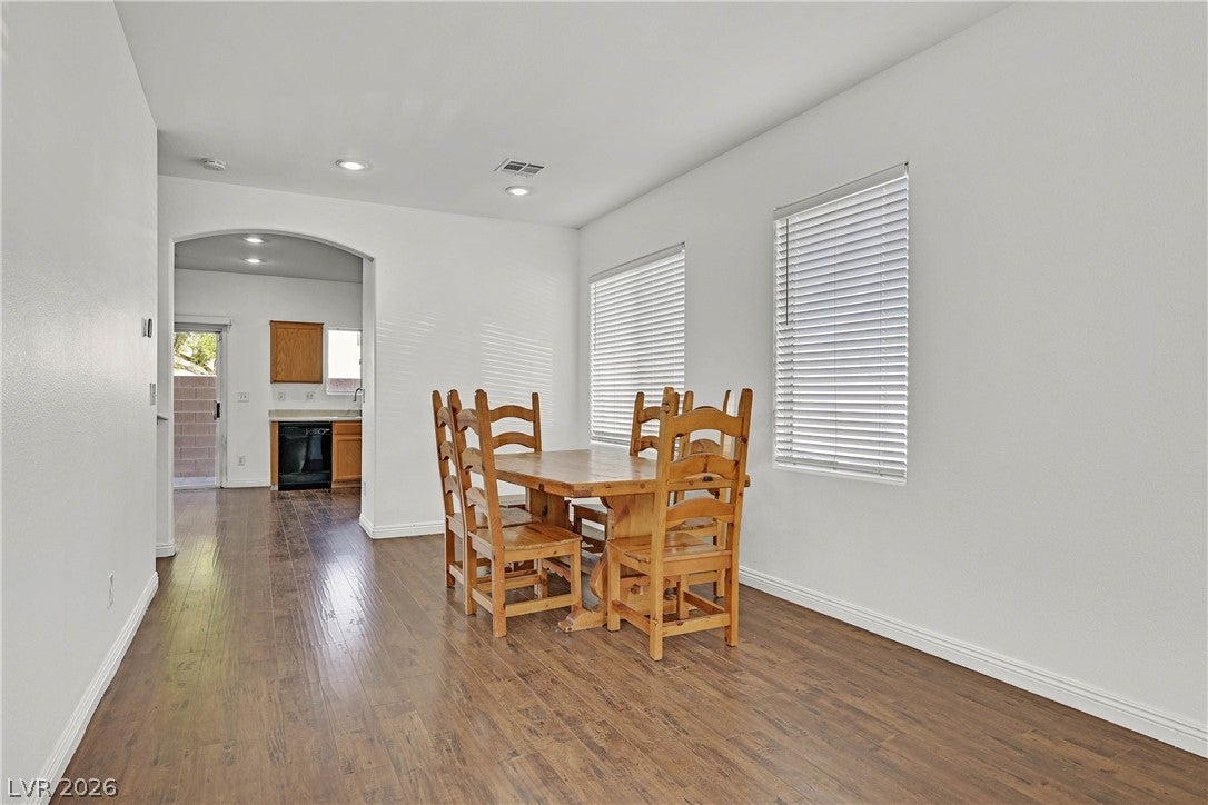 5844 Parrot Cove Court