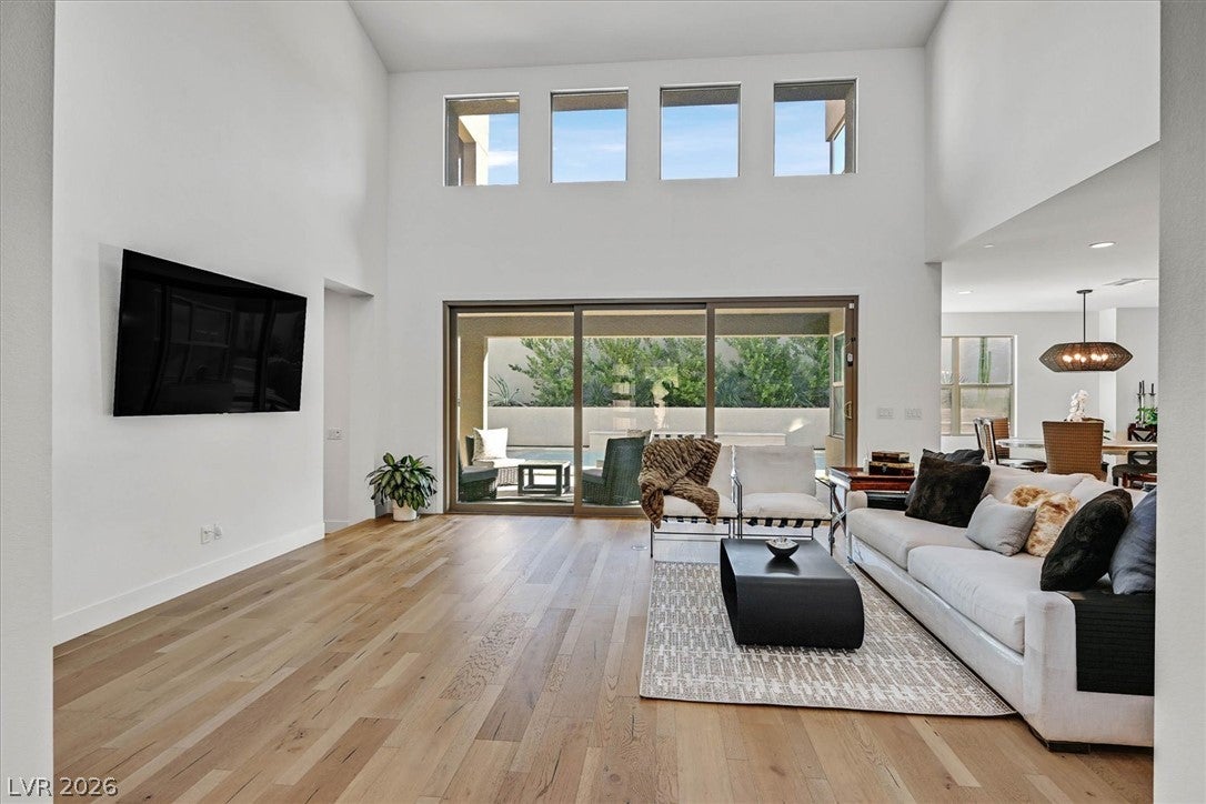 10287 Meridian Hill Avenue