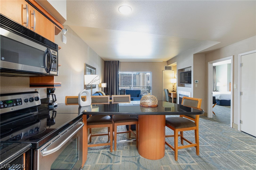 211 E Flamingo Road 1018