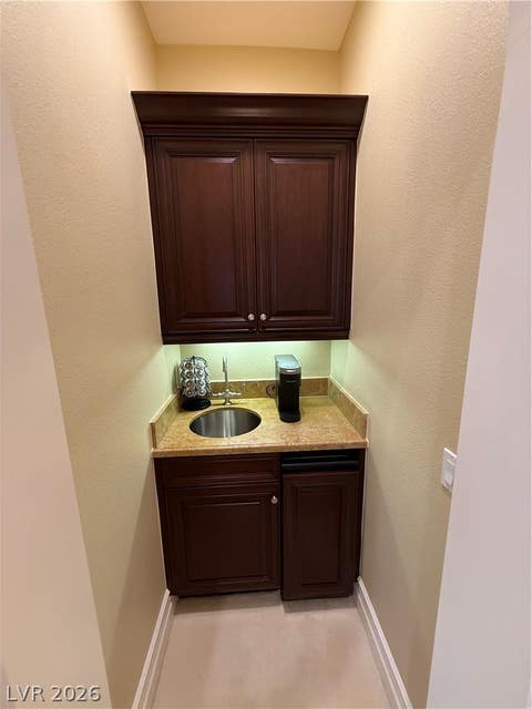 Tiny photo for 5 Yorkridge Court, Henderson, NV 89052 (MLS # 2753793)