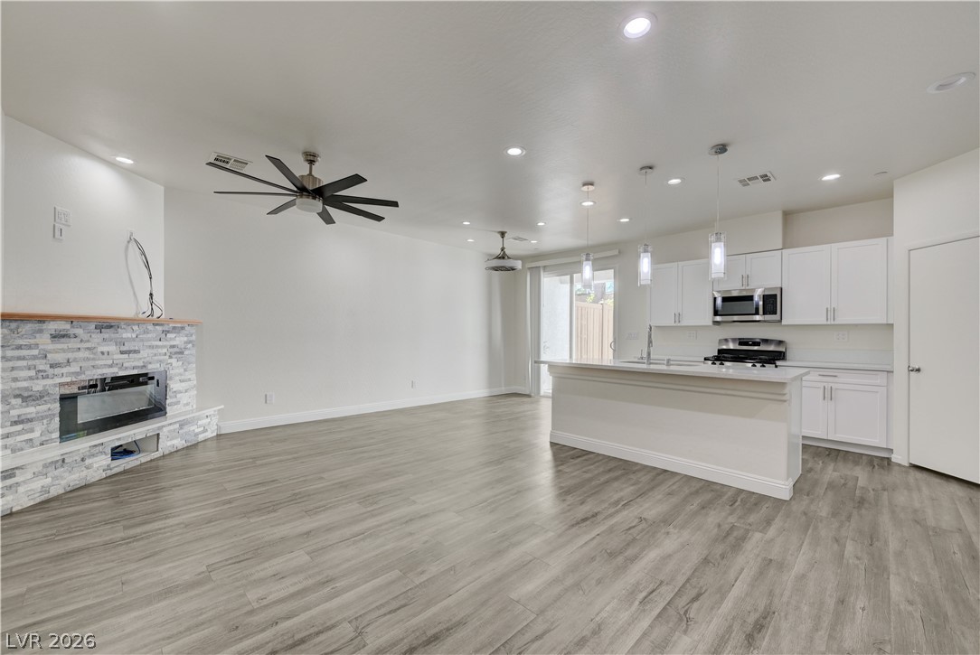 1586 Tilman Lane