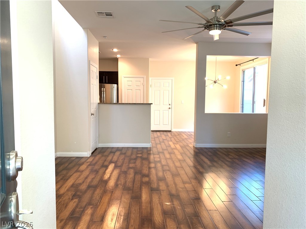 3208 Color Collage Walk