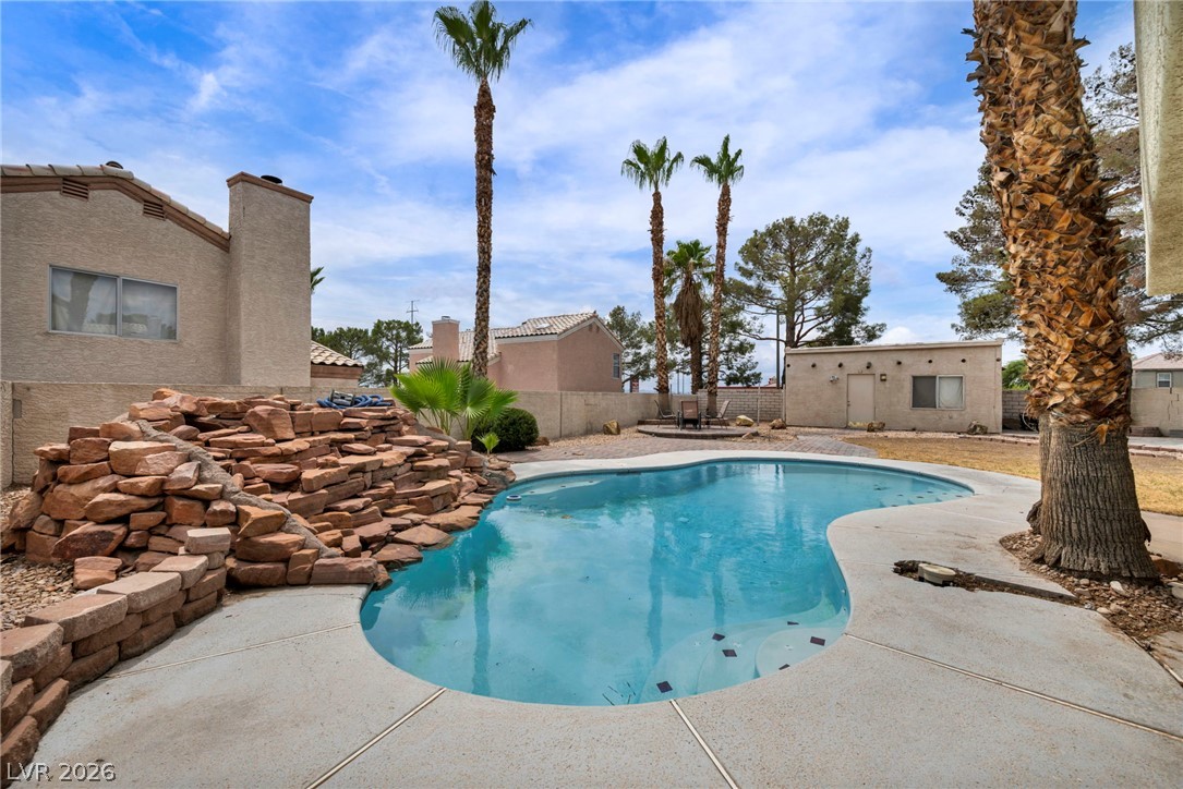 8601 Freeport Lane