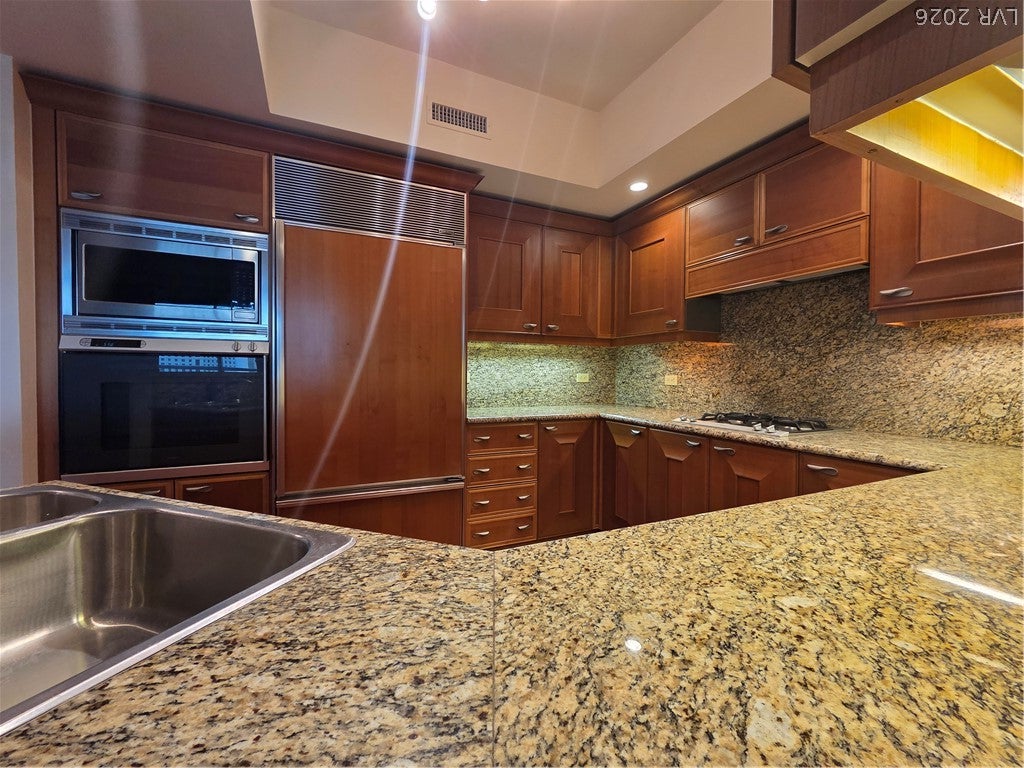 2777 Paradise Road 608