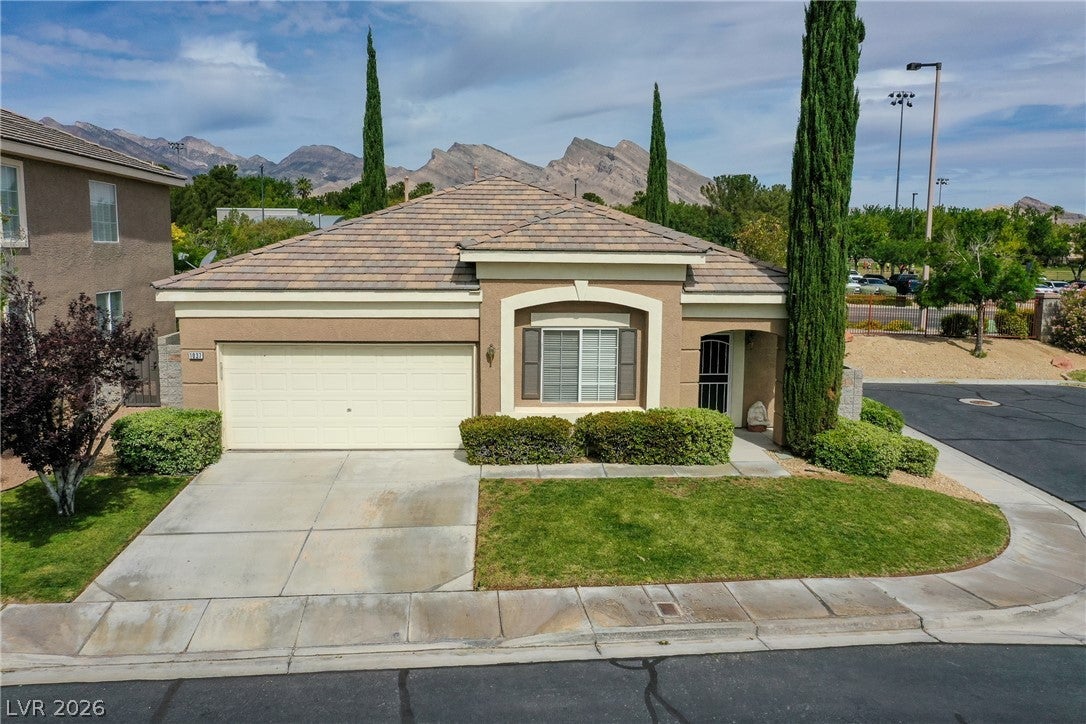 1037 Novara Lane