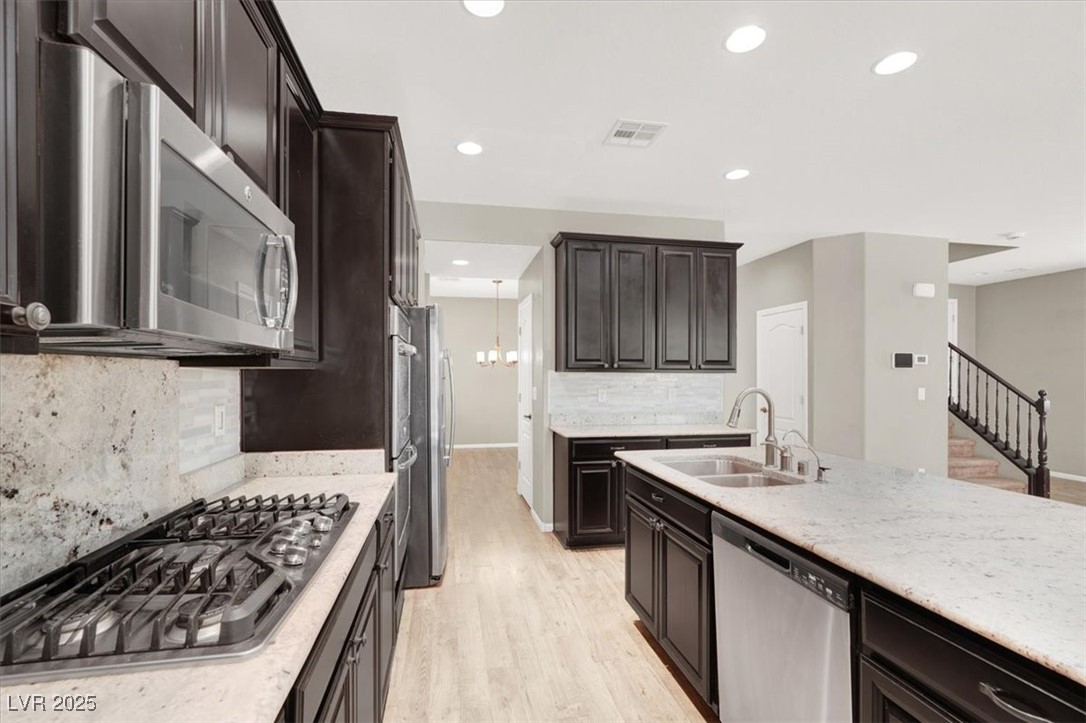 Las Vegas, Nevada 89166, United States, 4 Bedrooms Bedrooms, ,3 BathroomsBathrooms,Residential,Pending,109341